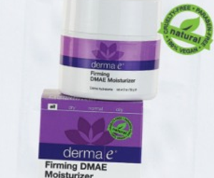 Free-foil-pack-of-our-clinically-proven-Firming-DMAE-Moisturizer.