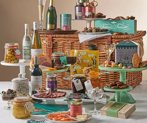 win-a-fortnum-and-mason-belgravia-hamper