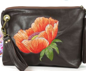 win-beautifulbagsetc-leather-clutch-giveaway