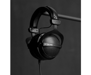 win-headfonia-beyerdynamic-dt770pro-giveaway