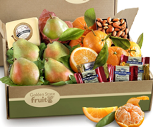 Win-a-Harvest-Favorites,-Fruit-and-Gourmet-Gift-Box