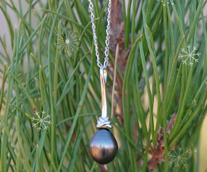 win-tahitian-pearl-pendant