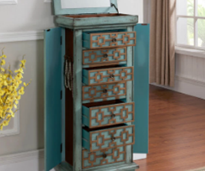 win-the-beautiful-jewelry-chest