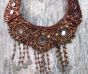 win-embroidered-vintage-necklace