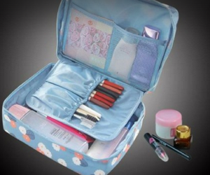 win-a-travel-organizer-bag