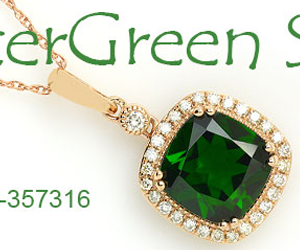 win-the-lovely-chrome-diopside-pendant