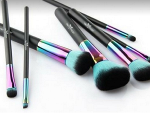 Win-a-7-Piece-Makeup-Brush-Set