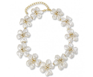 Win-a-White-Pearl-Flower-Necklace-Giveaway