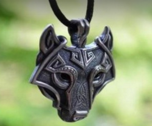 Win-a-wolf-head-necklace