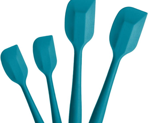 Win-StarPack-4-Piece-Silicone-Spatula-Set-Giveaway