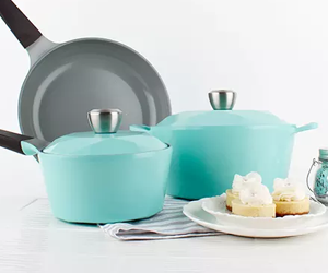 Win-the-Diamond-Inspired-Carat-5-Piece-Cookware-Set!