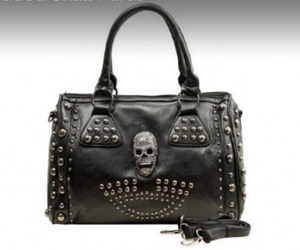 Win-Gothic-Studded-Skull-Purse