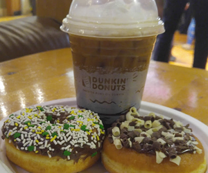 Win-a-$25-Gift-Card-to-Dunkin-Donuts