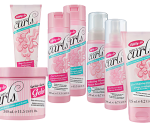 Win-a-Dippity-Do-Girls-with-Curls-Prize-Bundle