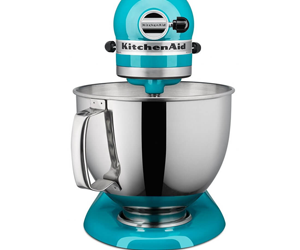 Win-a-KitchenAid-Artisan-Mixer-Giveaway