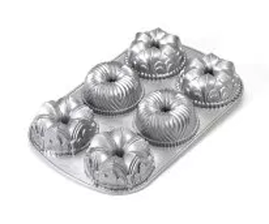 WIN-MAY-MINI-BUNDT-BAKING-PAN-GIVEAWAY!